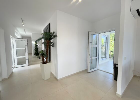 Luxury Villa in Palmanova with guest apartment for sale
