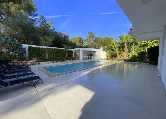 Luxury Villa in Palmanova with guest apartment for sale