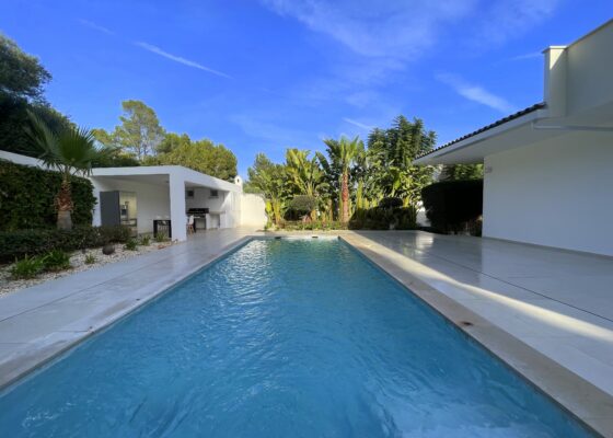 Luxury Villa in Palmanova with guest apartment for sale