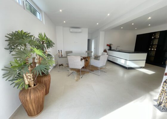 Luxury Villa in Palmanova with guest apartment for sale