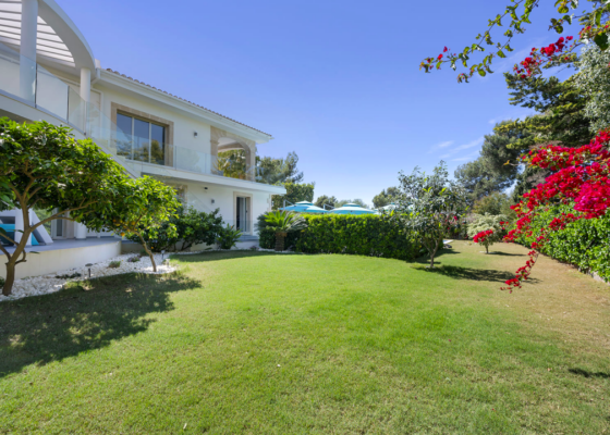 Luxurious Villa in Nova Santa Ponsa for sale