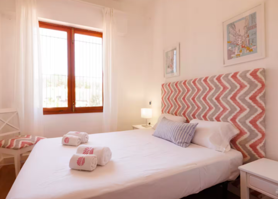 Villa mit Ferien Vermietung Lizenz zu verkaufen in Santa Ponsa