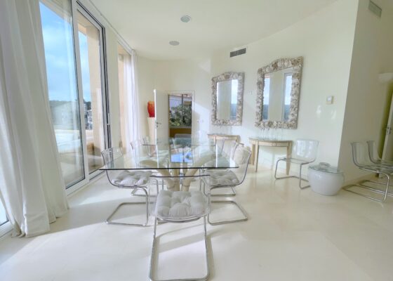 Luxurious Frontline Villa with sea access in Sol de mallorca – Rental