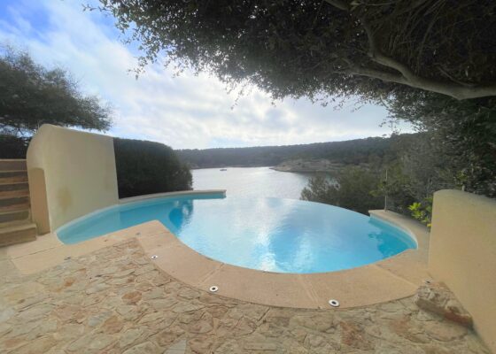 Luxurious Frontline Villa with sea access in Sol de mallorca – Rental