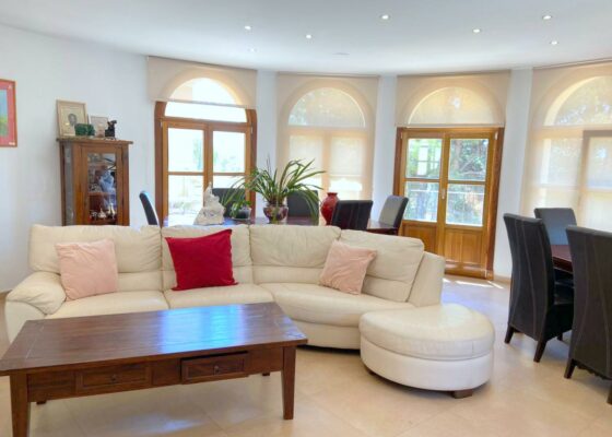 Spacious Villa in Paguera for sale