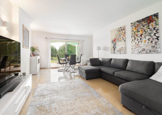 Luxuruy Apartment in a golf community in Nova Santa Ponsa for sale