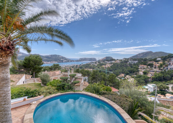 Seaview Villa in Port Andratx with views over the bay for sale