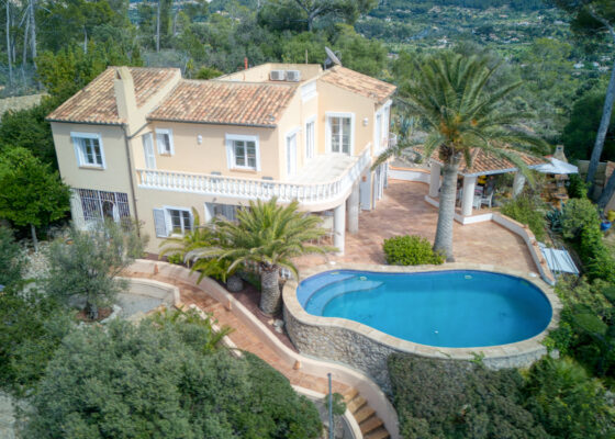 Seaview Villa in Port Andratx with views over the bay for sale