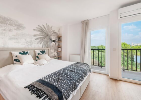 Duplex Penthouse with sea views in Bonanova for sale