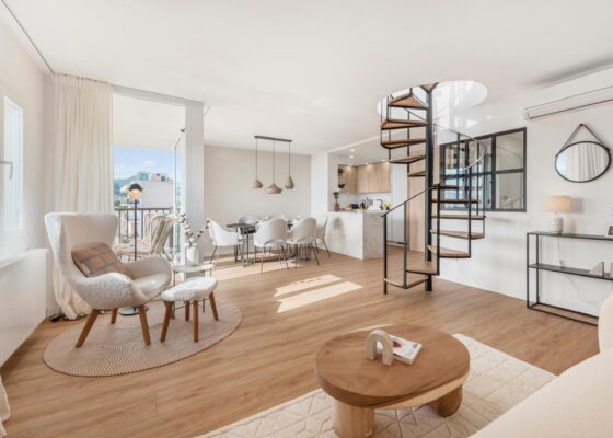 Duplex Penthouse with sea views in Bonanova for sale