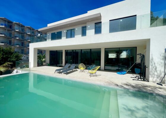 Luxury Villa in Portals / Bendinat for rent