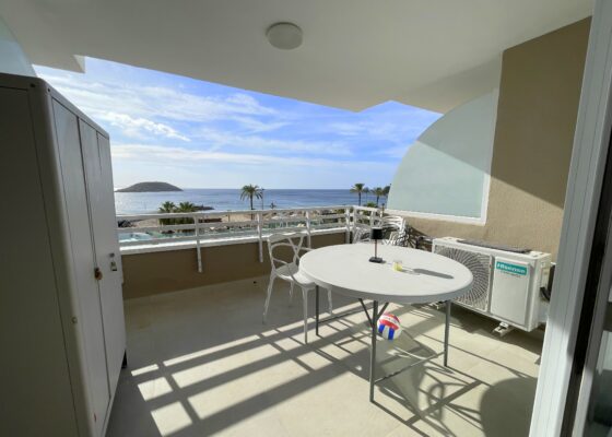 Seaview apartment in first line to the beach in Magaluf for sale