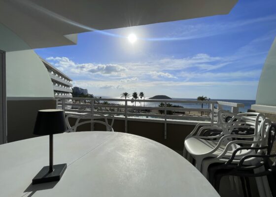 Seaview apartment in first line to the beach in Magaluf for sale