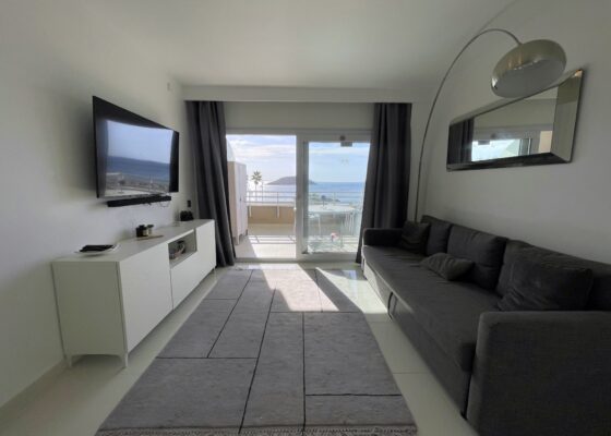 Seaview apartment in first line to the beach in Magaluf for sale