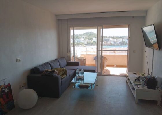 Two bedroom sea view apartment for rent in santa ponsa