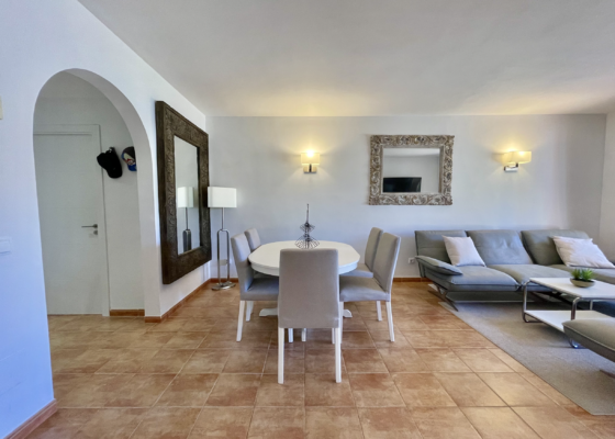 Erdgeschoss Wohnung in Anlage mit Pool in santa ponsa zu vermieten