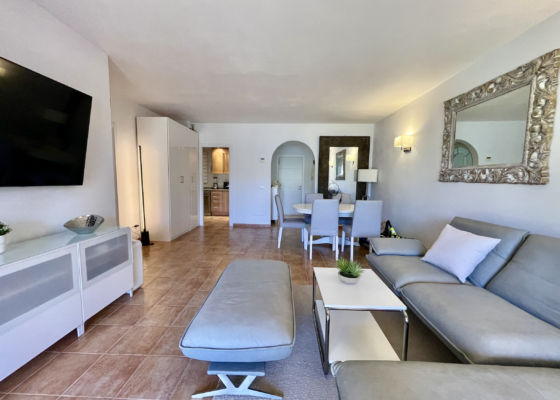 Erdgeschoss Wohnung in Anlage mit Pool in santa ponsa zu vermieten