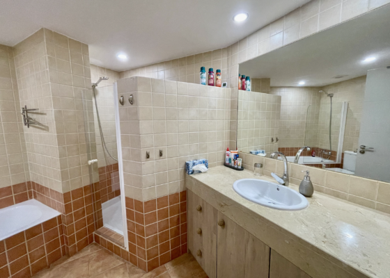 Erdgeschoss Wohnung in Anlage mit Pool in santa ponsa zu vermieten