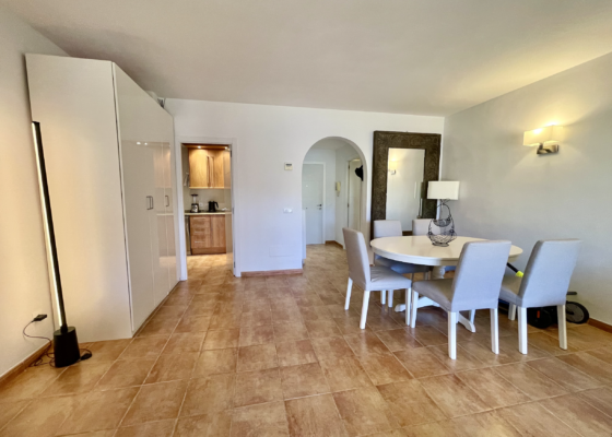 Erdgeschoss Wohnung in Anlage mit Pool in santa ponsa zu vermieten