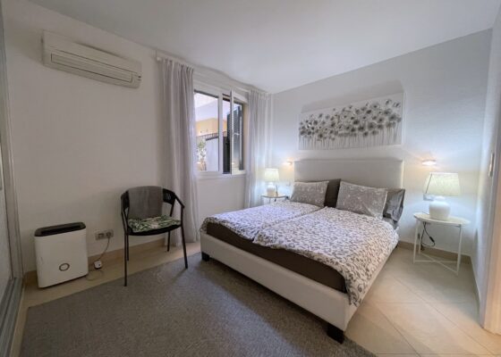 Erdgeschoss Wohnung in Nova Santa Ponsa mit Meerzugang zu verkaufen