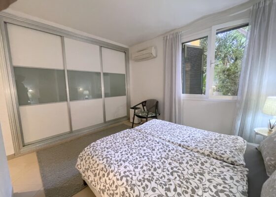 Erdgeschoss Wohnung in Nova Santa Ponsa mit Meerzugang zu verkaufen