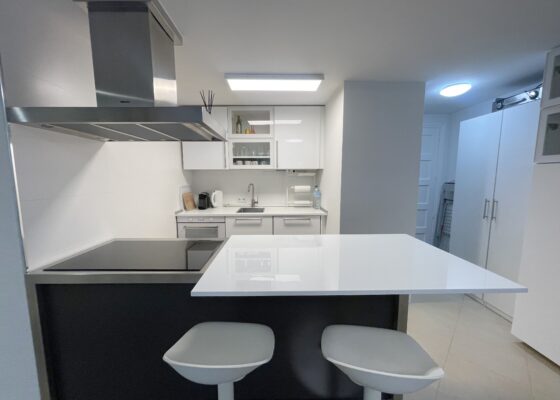 Erdgeschoss Wohnung in Nova Santa Ponsa mit Meerzugang zu verkaufen