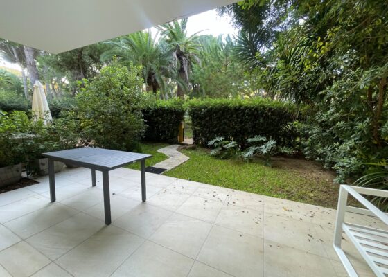 Erdgeschoss Wohnung in Nova Santa Ponsa mit Meerzugang zu verkaufen