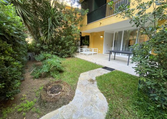 Erdgeschoss Wohnung in Nova Santa Ponsa mit Meerzugang zu verkaufen